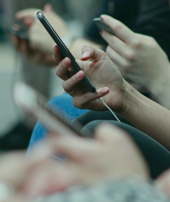 background-office-people-2