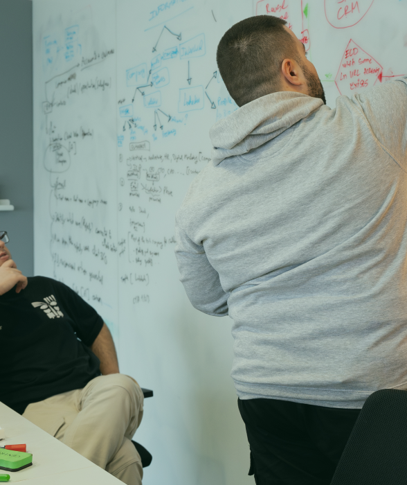 background-office-people-3